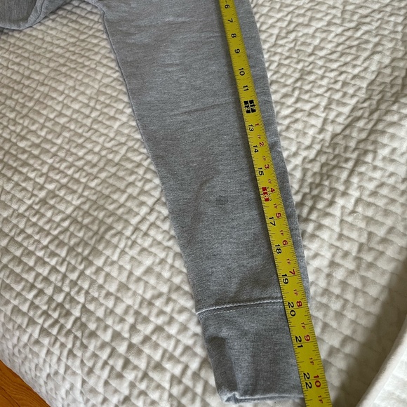 MERRY CHRISTMAS SHITTER'S FULL GREY W/RED SWEATSHIRT SIZE SM - Picture 10 of 10